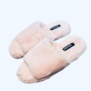 NWOT Kensie Soft Pink Plush Slippers Size 8M